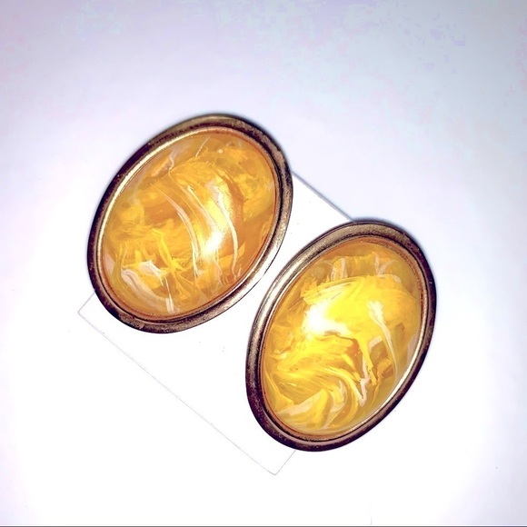 Chunky Yellow Oval Clip On Earrings - Picture 1 of 1